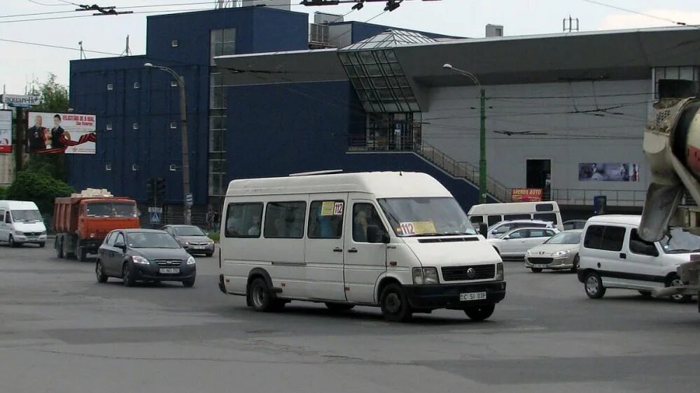 Большие автобусы. Голаз мосгортранс. 112 маршрут ульяновск. 112 автобус киров расписание. Автобусы нижне ивкино киров.