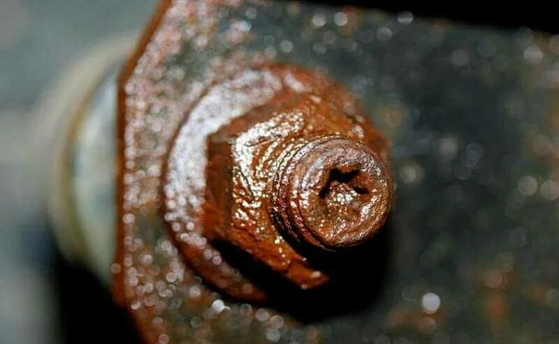 Сварочный инвертор для откручивания заржавевших гаек. Откручивание ржавых болтов. Закисший болт. Гайки и болты ржавые. Откручивание закисших болтов.