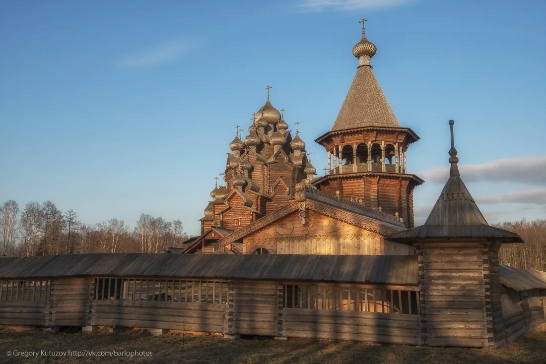 Усадьба богословка масленица. Церковь Покрова Пресвятой Богородицы Богословка. Усадьба Богословка в Ленинградской области. Парковый комплекс усадьба Богословка. Церковь Покрова Пресвятой Богородицы в усадьбе Богословка.