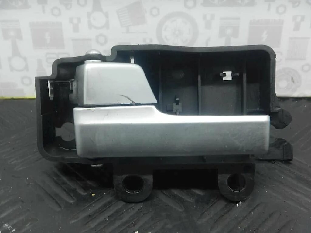 Форд фокус 2 дверная ручка салон. Внутренняя ручка форд фокус 2. Ручка двери форд фокус 2. Внутренняя ручка фокус. Ford focus 2 ручек дверей внутренняя.