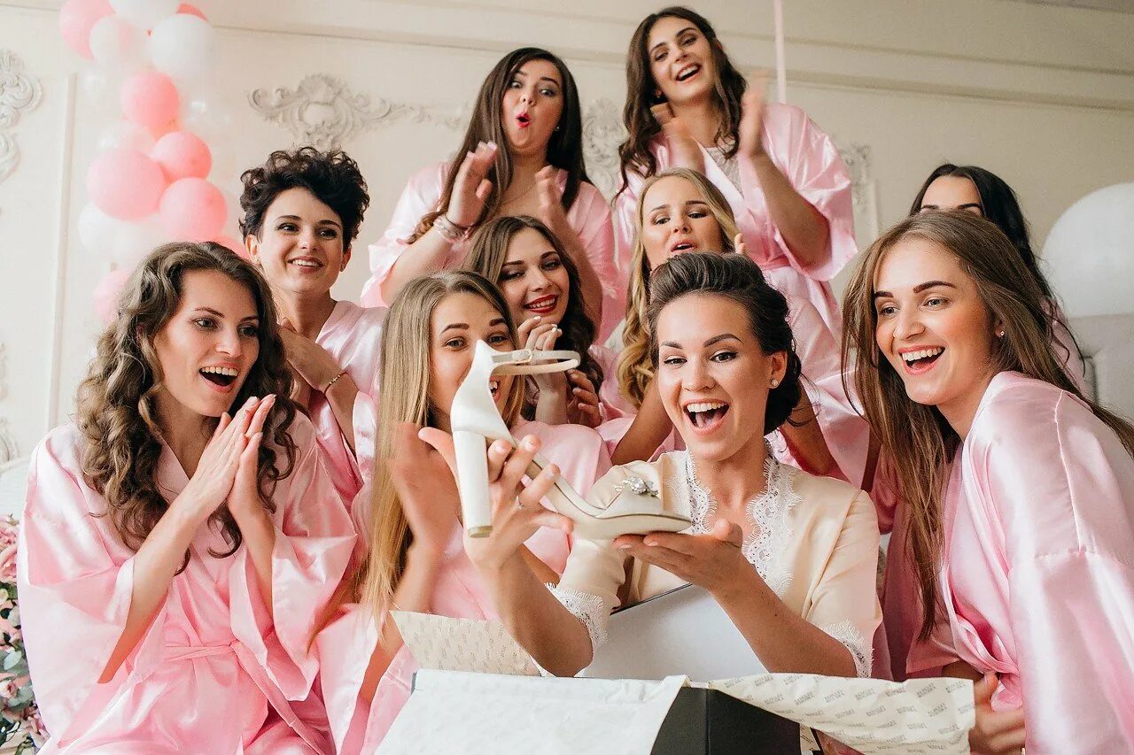 Тематика для девичника. Девичник свадьбу идеи. Девичник свадьбу идеи. Девичник фотосессия. Яркий девичник.
