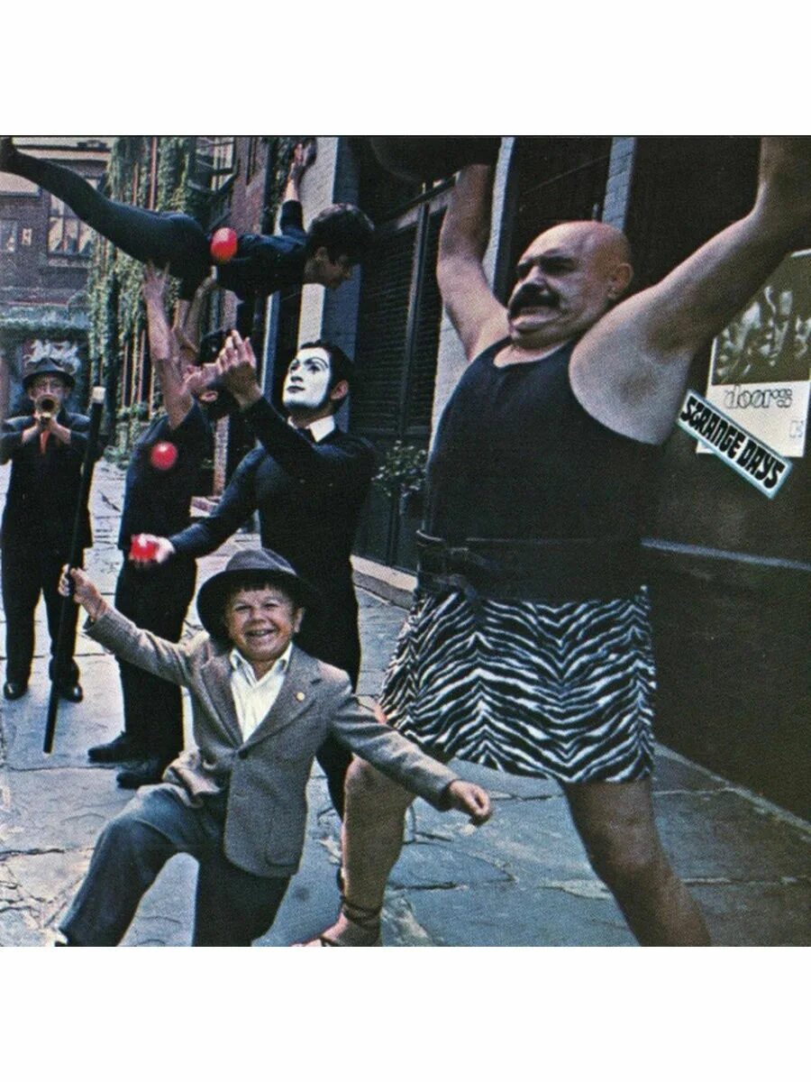 Doors, the – Strange Days. The Doors Strange Days 40th Anniversary Edition. The Doors альбом Strange Days. People a Strange Doors. When you are strange