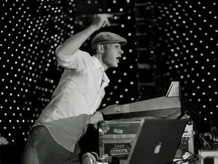 Junkie xl a little less conversation