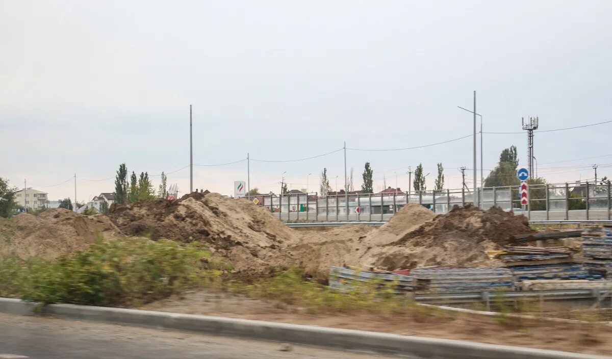 Объездная дорога волгоград новости сегодня. Строительство дорог волгоградская область 2025. можно фото стройки на волгоградской город омск.