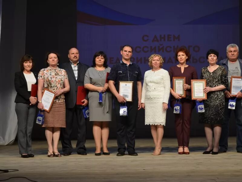 Администрация Октябрьск. Администрация Октябрьск Самарская область. ДК Железнодорожник Октябрьск. ДКЖ Октябрьск Самарская область. Сайты октябрьска самарской области