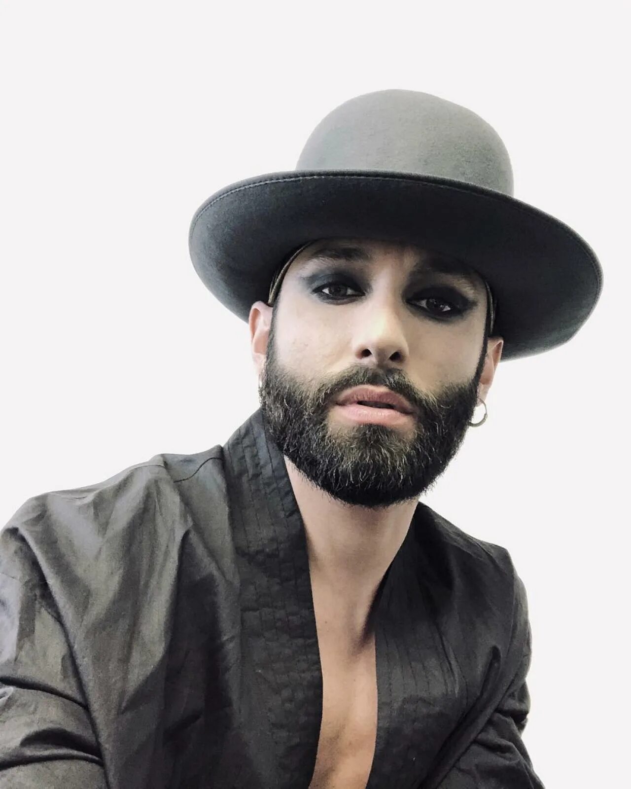 Кончита вурст. Conchita кончита вурст. том нойвирт. кончита вурст фото.