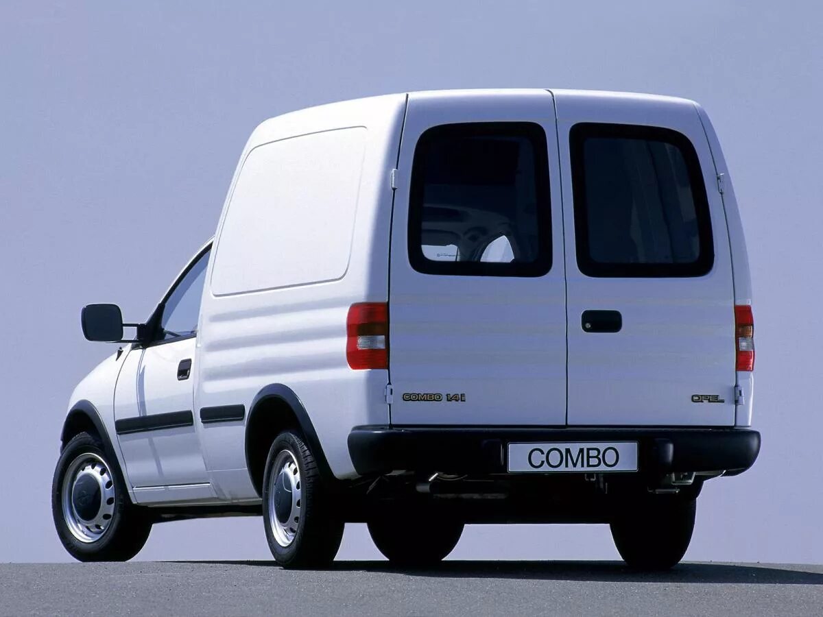 Опель комбо 1. Opel Combo 2001. Opel Combo 2000. Opel Combo b 1993. Opel Combo 1.7 2001.