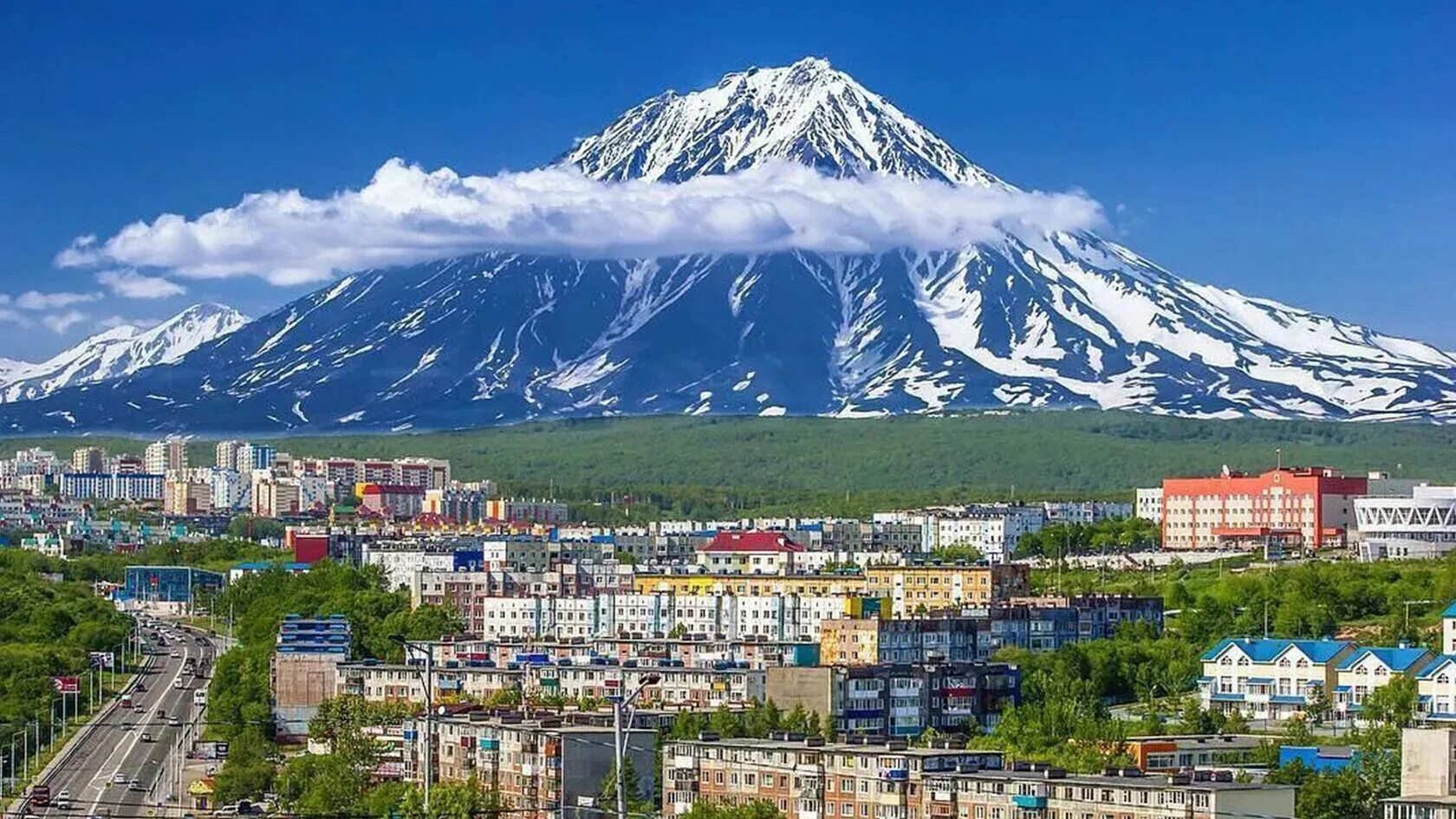 Камчатка точное. Петропавловск-камчатский. петропавловск-камчатский столица. камчатский край город петропавловск-камчатский. петропавловск камчатка.