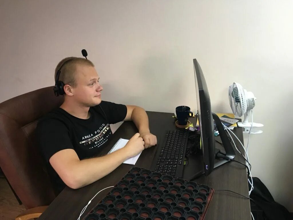 Разница между айтишником и программистом