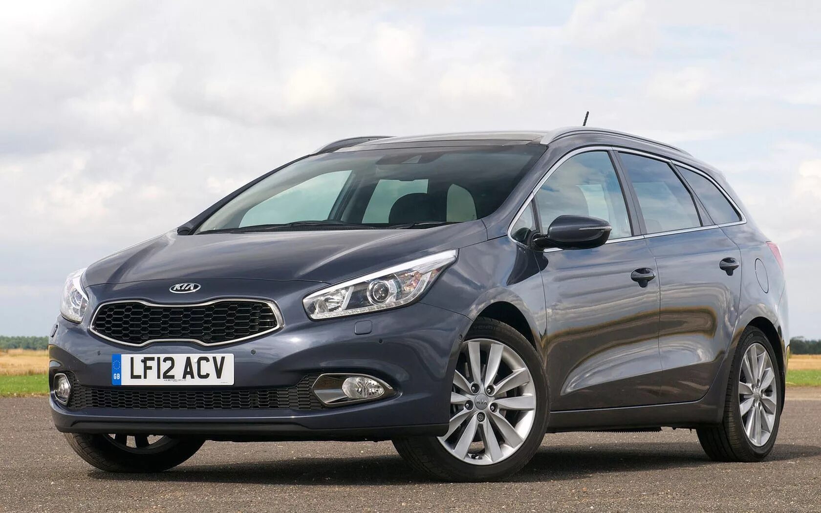 Kia Ceed SW 2015. Kia Ceed 2012. Kia Ceed II 2014. Kia Ceed SW 2012. Автомобиль киа универсал