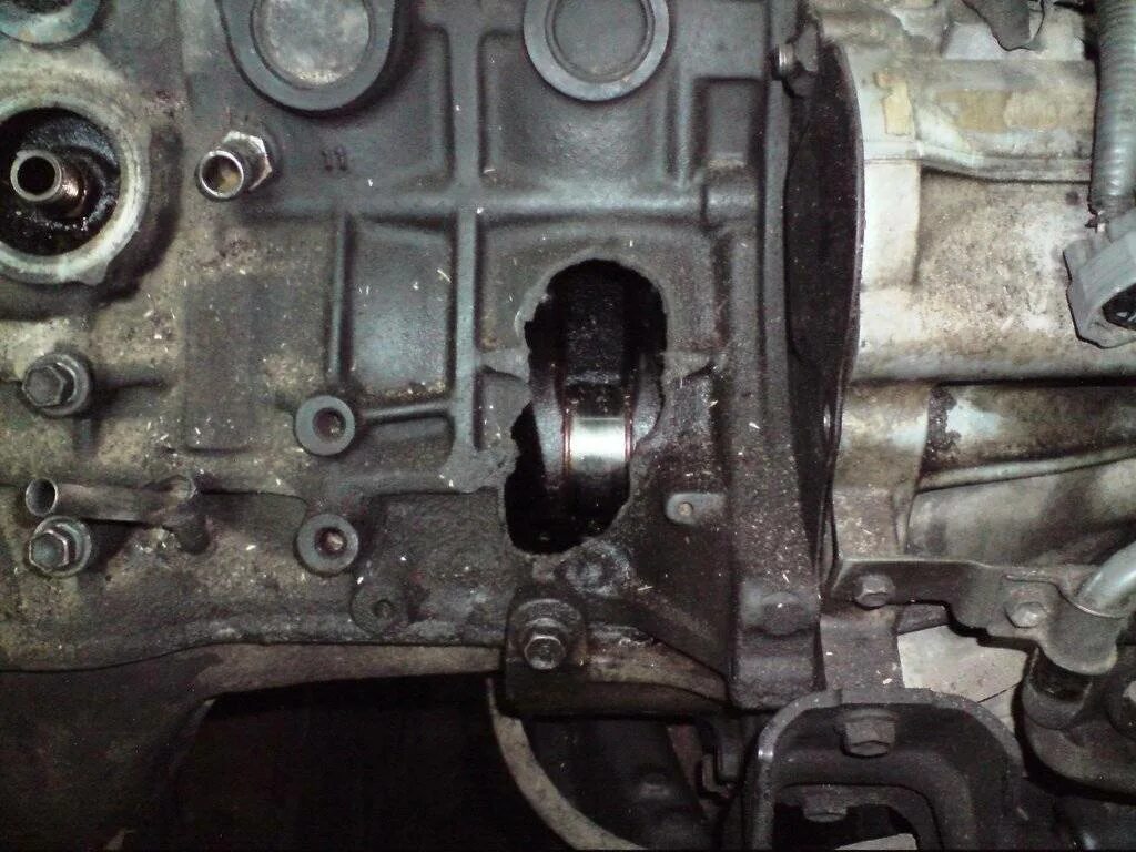 Умз 4216 кулак дружбы. Кулак дружбы в двигателе. Кулак дружбы ваз 2112. Кулак дружбы в двигателе ваз 2114. Кулак дружбы ямз 238.