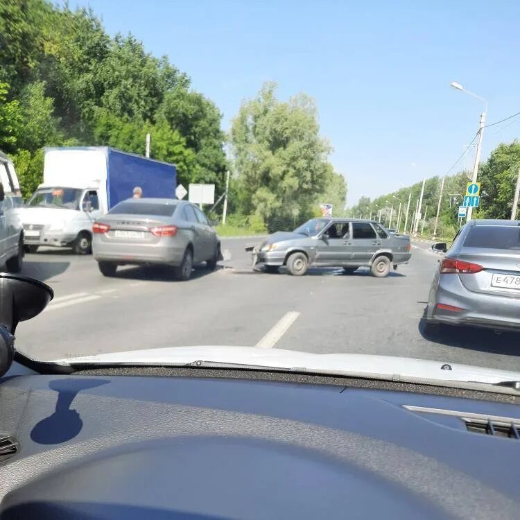 Ульяновск чп в контакте. Авария на Нариманова в Ульяновске. ДТП на Нариманова Ульяновск. Смертельное ДТП на Нариманова Ульяновск.