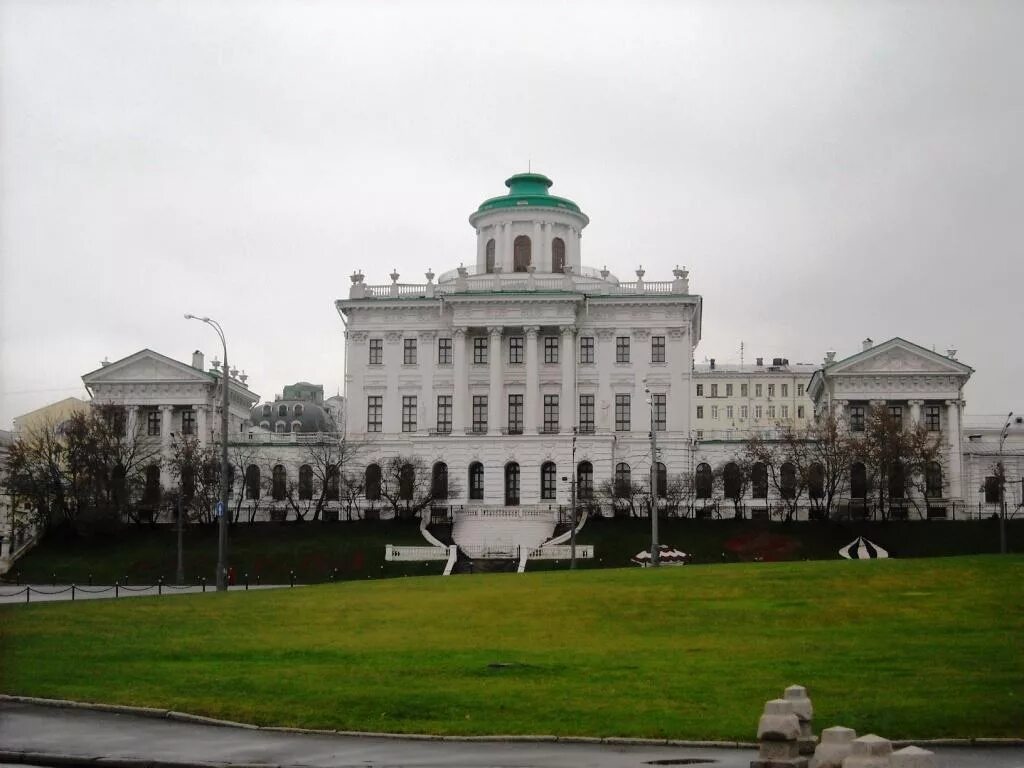 Дом Пашкова в Москве библиотека. Российская государственная библиотека дом Пашкова. Дом Пашкова в Москве. Дом Пашкова на Моховой.