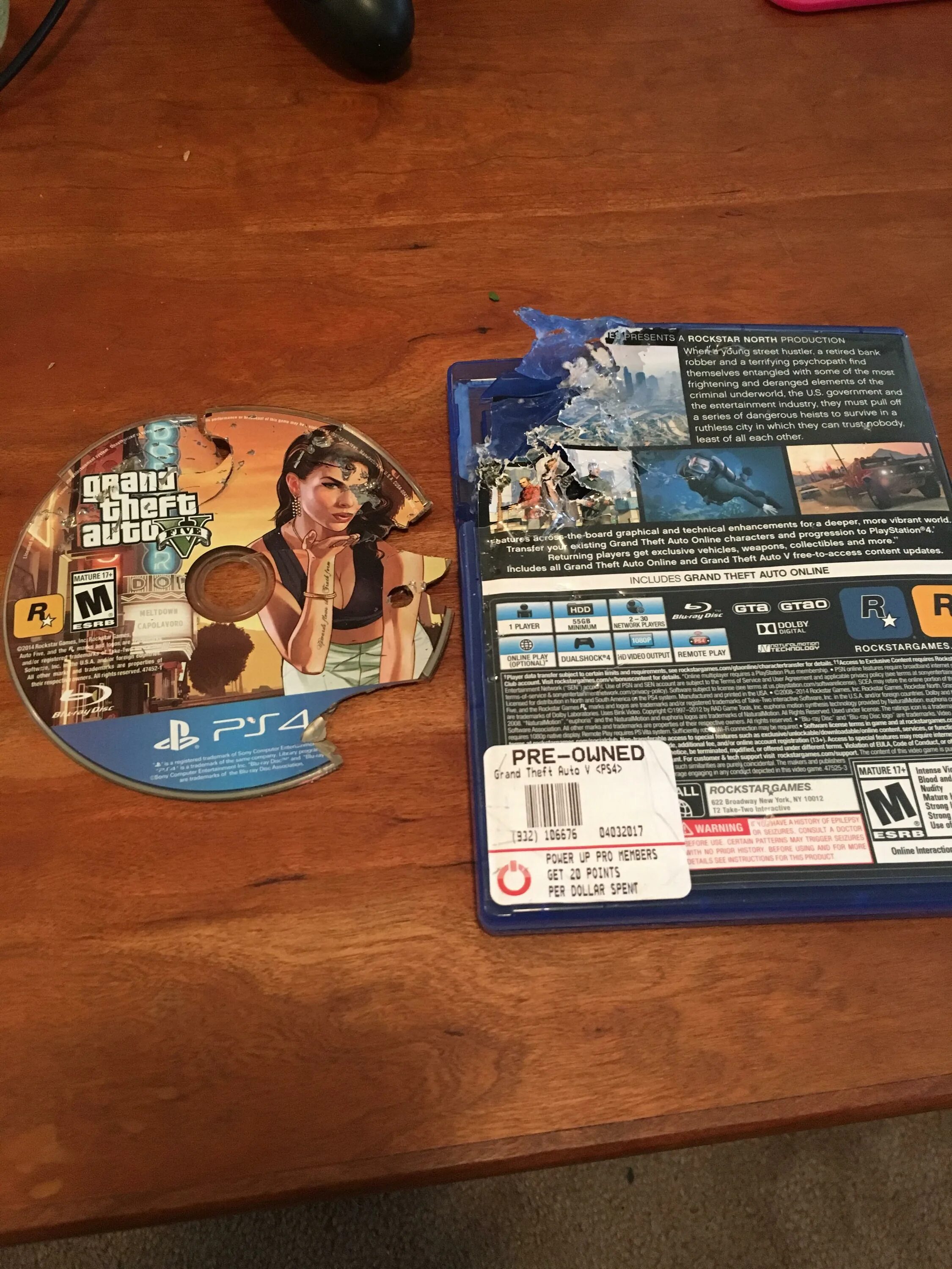 Можно ли использовать диск ps4 на ps5. Gta 5 ps4 диск. gta 5 ps5 диск. gta iv ps4 диск. диск gta 5 на playstation.