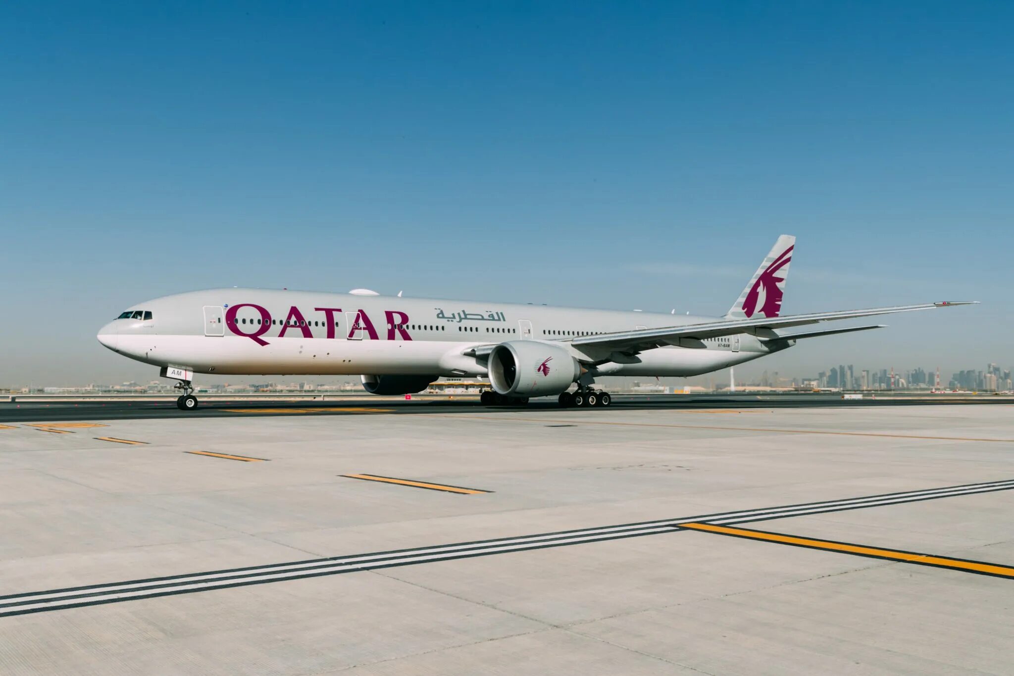 Катар дав. Авиакомпания Катар Эйрлайнс. Самолет Катар Эйрвейз. Катар авиалинии самолеты. Qatar самолеты Doha.