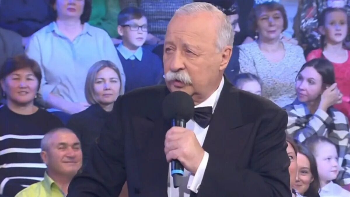 Поле чудес новая студия. Вальгалла поле чудес. Якубович поле чудес. Поле чудес студия 2005. Леонид якубович поле чудес капитал шоу.