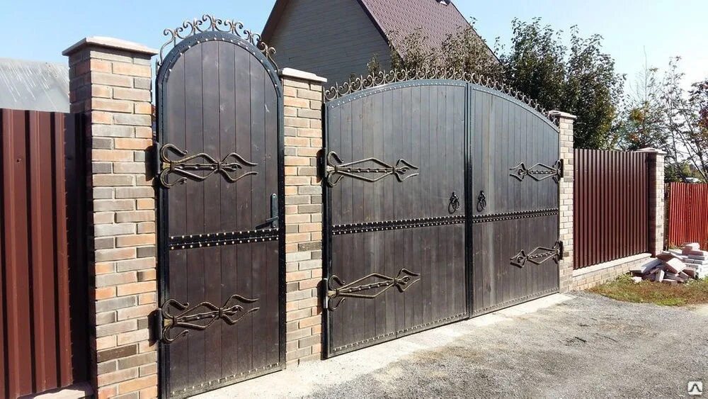 Новосибирские ворота. Вороты новосибирске. Секционные ворота дамаст. Вороты новосибирске. Автоматические ворота новосибирск.