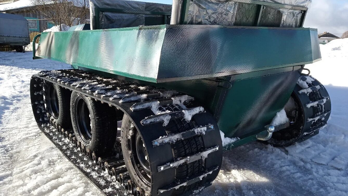 Урал гусеничный вездеход. Ваз 2107 на гусеницах. Гусеница на самодельный вездеход на авито. Гусеничный вездеход жук. Гусеничный транспортер трелевочник iron horse.
