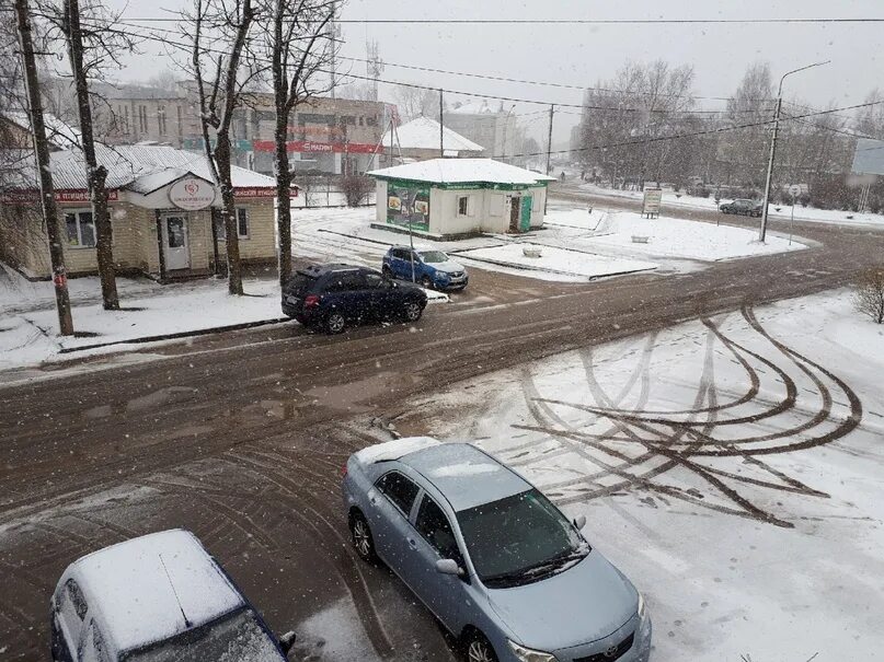 Рп5 устюжна. Снегопад в Устюжне. Тарнога снегопад. Устюжна в снегу. Шексна дождь.