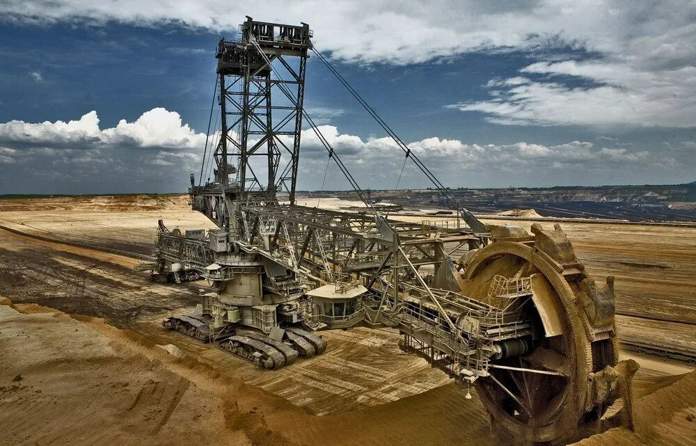 Роторный экскаватор в каких грунтах. Роторный экскаватор bagger 288. самый большой роторный экскаватор в мире bagger 288. роторный экскаватор эршрд-5000. роторный экскаватор bagger 293.