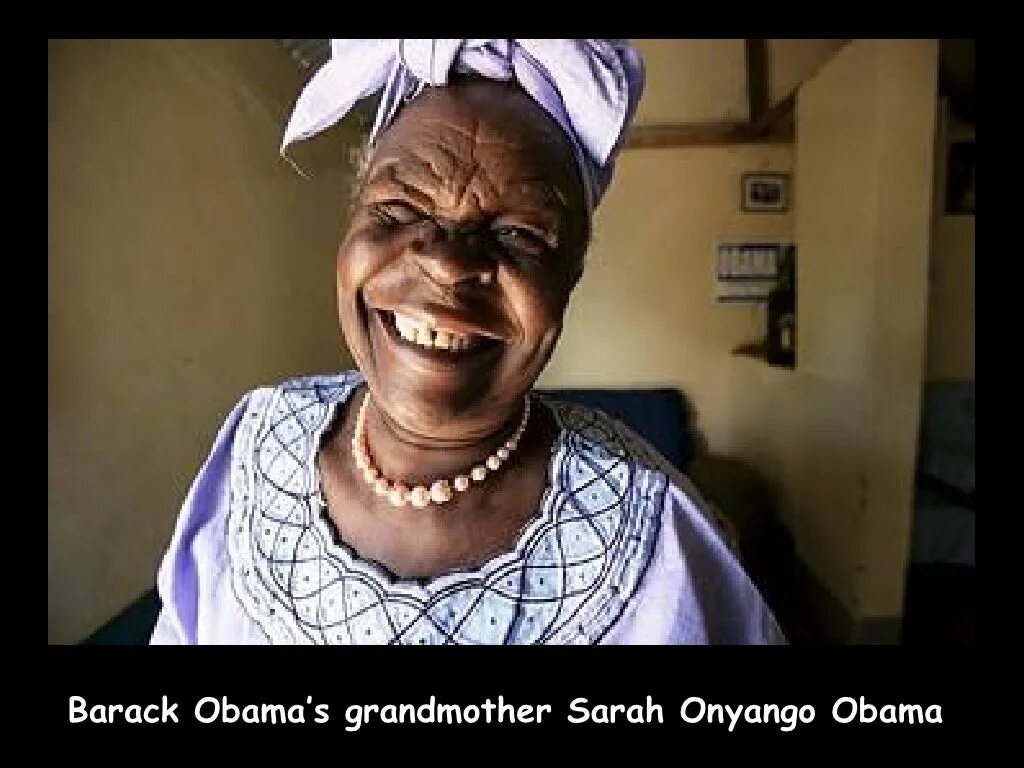Африканская бабушка. Негритянская бабка. Бабушка с повязкой на голове. Чернокожая бабушка