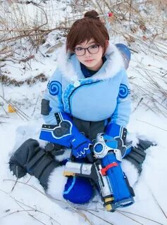 Chelhellbunny cosplay overwatch
