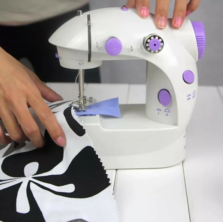 Мини швейная машина 4в1 Mini Sewing Machine. Мини швейная машинка -Mini Sewing Machine SM-202a. Швейная машинка SM-202a. Швейная машина 4 в 1 Mini Mini Sewing Machine. Самые лучшие мини швейные машинки