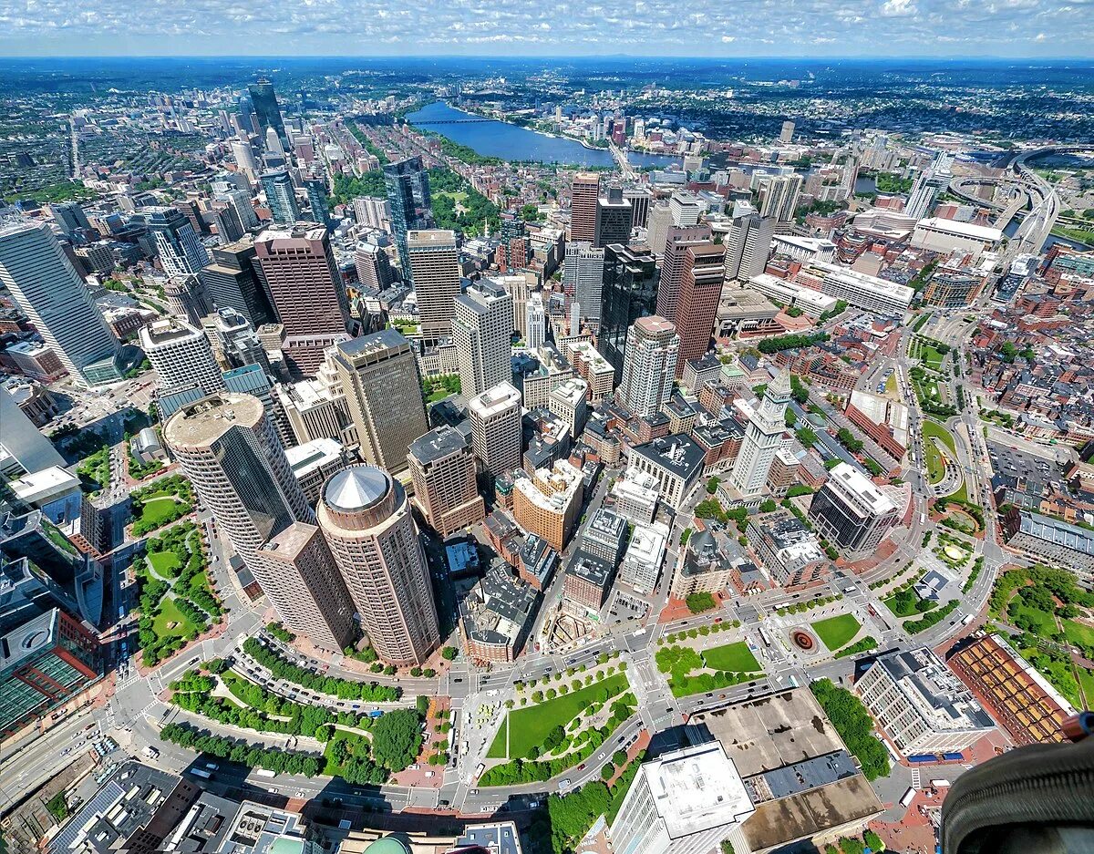 Over view. Парк розы Фицджеральд, Бостон. Парк Rose Fitzgerald Kennedy Greenway. Бостон, Саффолк-Каунти, штат Массачусетс. Фенуэй парк Бостон.