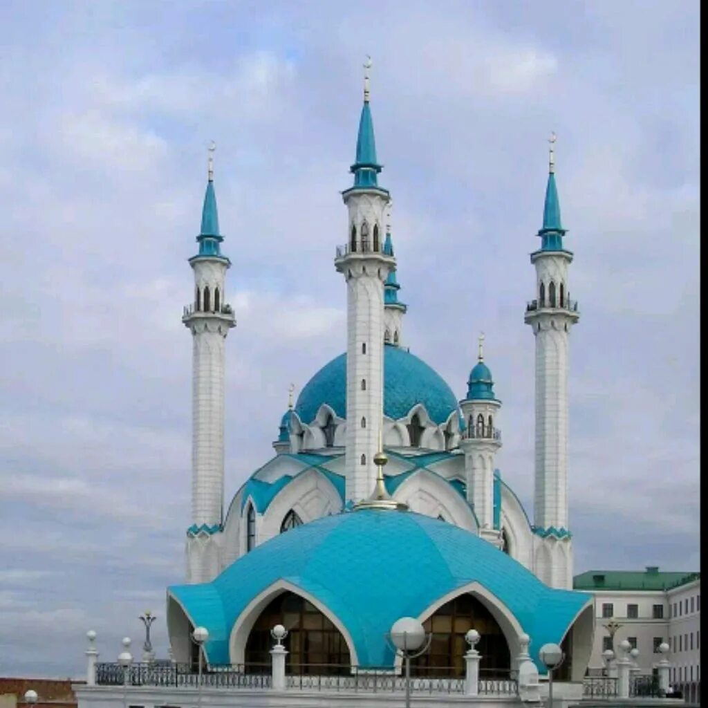 Мечеть тауба в набережных челнах. Мечети в городе набережные челны. Минарет московской соборной мечети. Джума мубарак московская соборная мечеть. Самая ближняя мечеть.