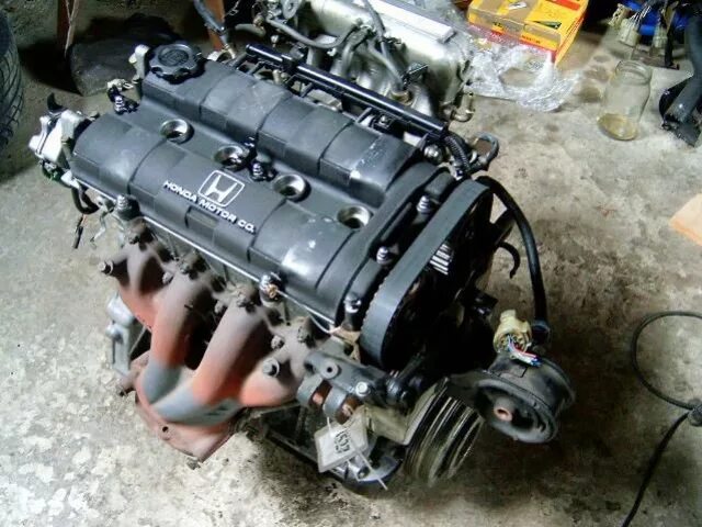 A 1 22 16 d 16. Мотор Хонда d16 z9. Мотор Хонда Цивик 1.6. Двигатель Honda DOHC 1.6. Honda CRX двигатель.