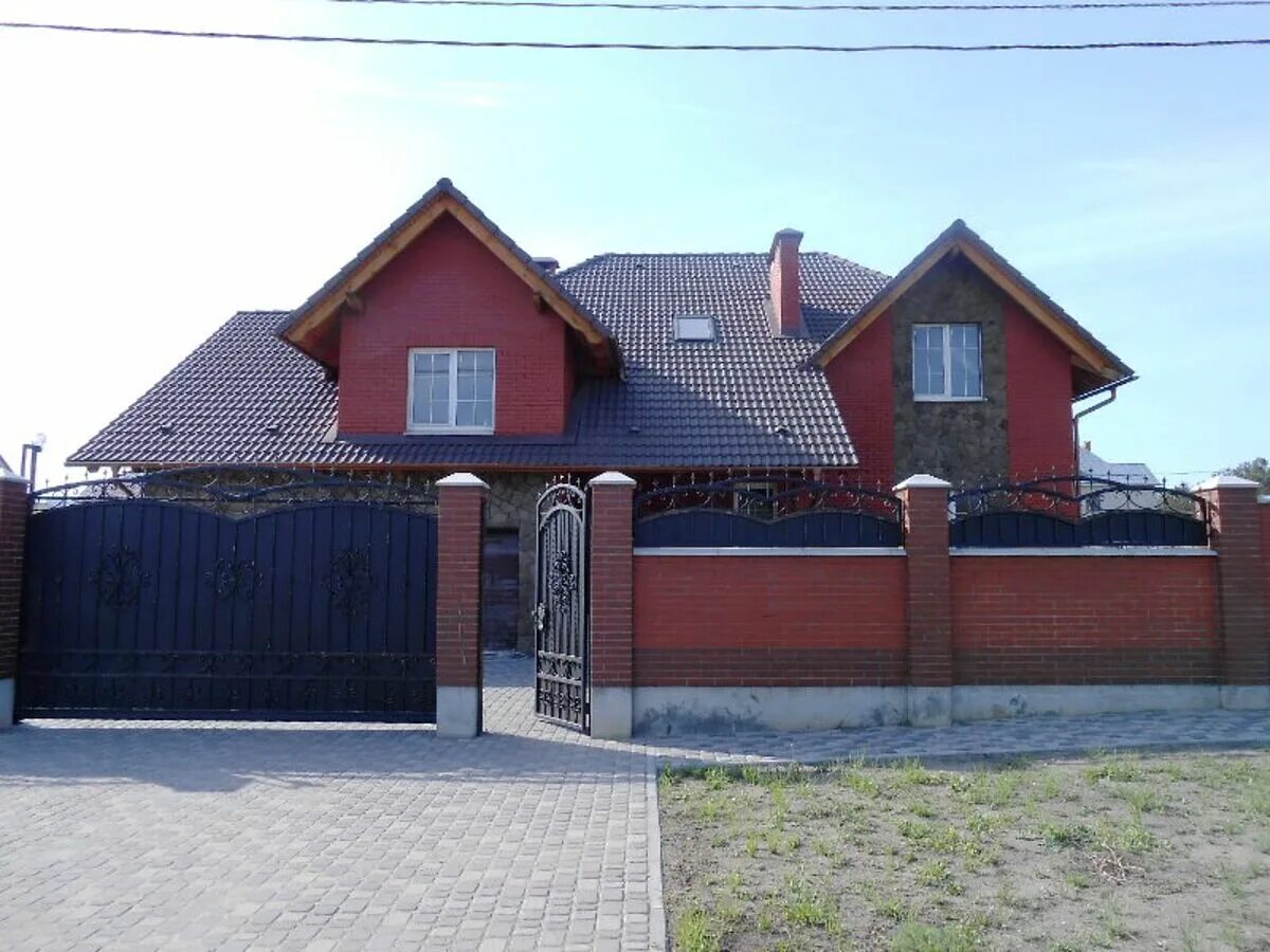Дом г брест. Дом г брест