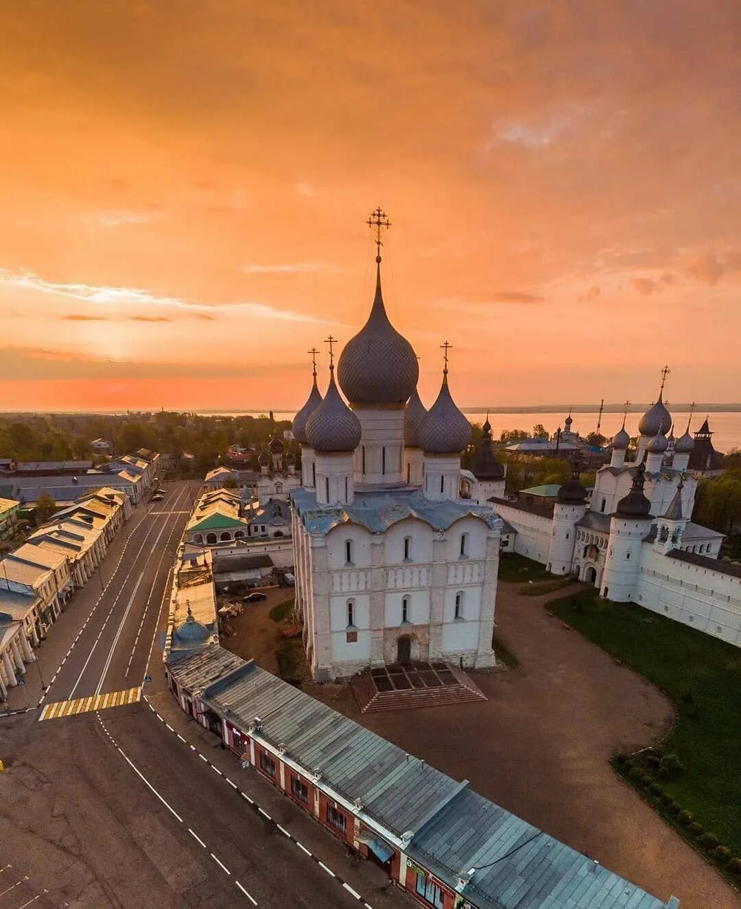 Ростов Великий. Ростов Великий Ярославская обл. Ростов Великий золотое кольцо России. Ростов Великий доспремечательства.