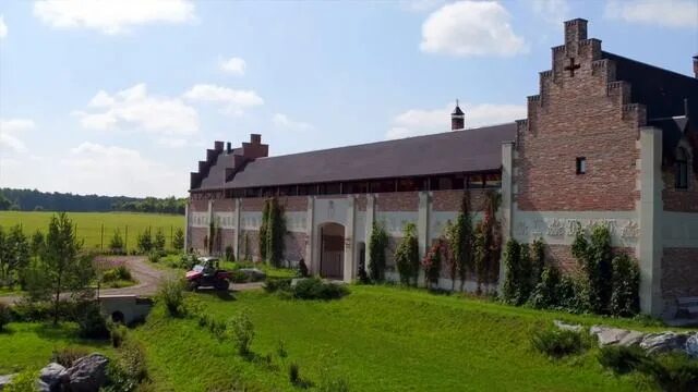 Коломна замок la ferme. La ferme de reve свадьба. Ферме реве. Замок озеры la ferme de reve. Коломна la ferme de reve отель.