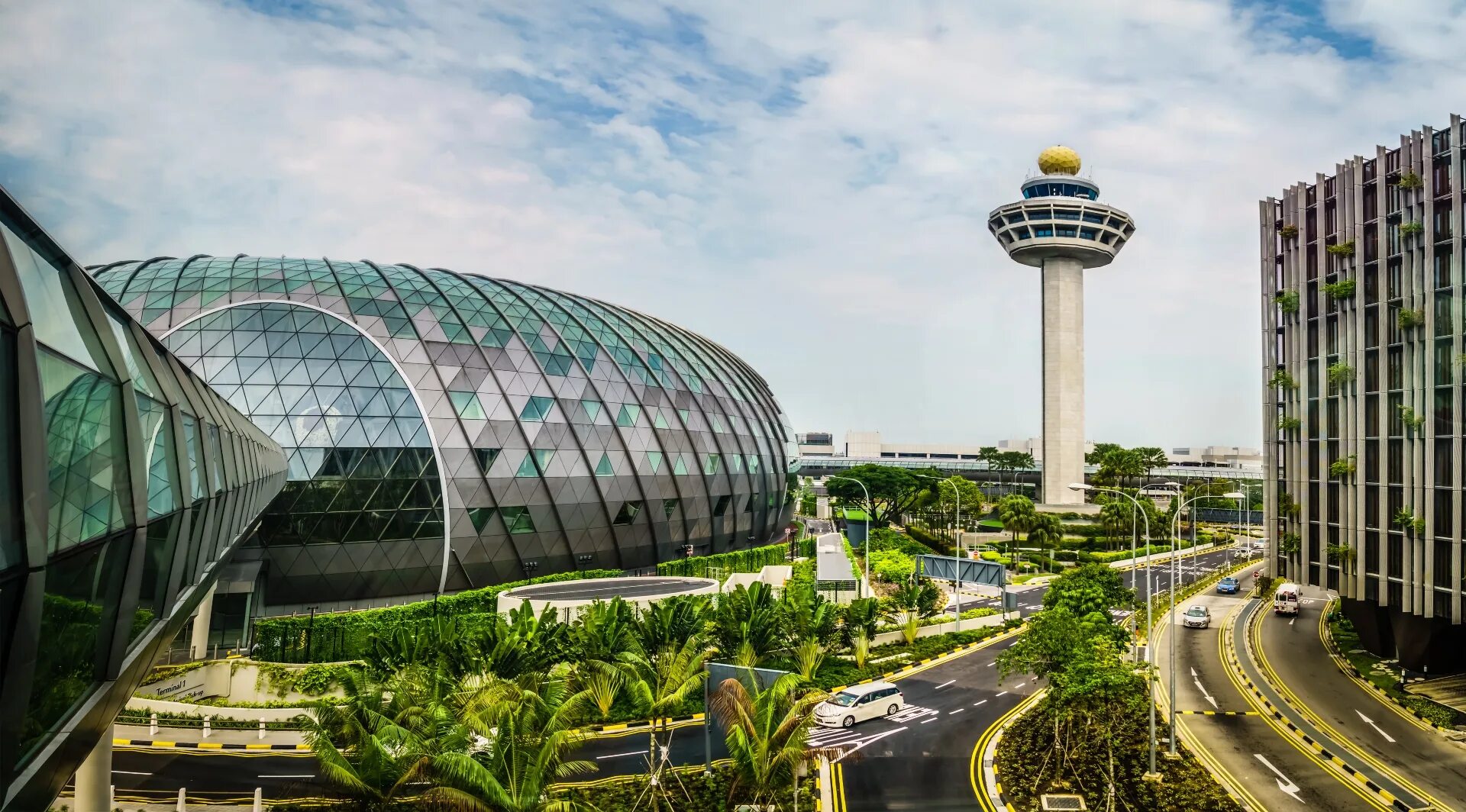 CapitaLand registers 1Q 2019 PATMI of S $295.6 million CapitaLand