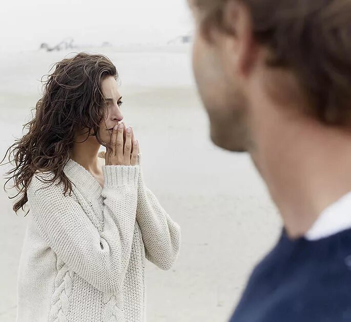 Отношение к неудачам. Девушка во время ссоры. Ссора студентов. Истеричная женщина. Семейные конфликты.