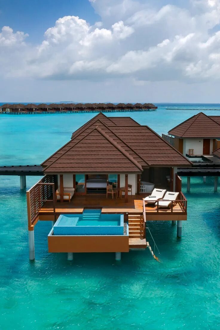 Perfect island. Varu by atmosphere 5 Мальдивы Мале Атолл. Северный Мале Атолл Мальдивы. Мальдивы Ватер вилла. Бунгало на Мальдивах.