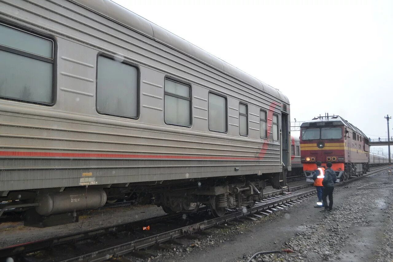 Пригородный поезд Сургут Нижневартовск. Электричка Нижневартовск Сургут. Поезд Сургут Нижневартовск. Поезд Сургут - Нижневартовск РЖД. Железная дорога сургут