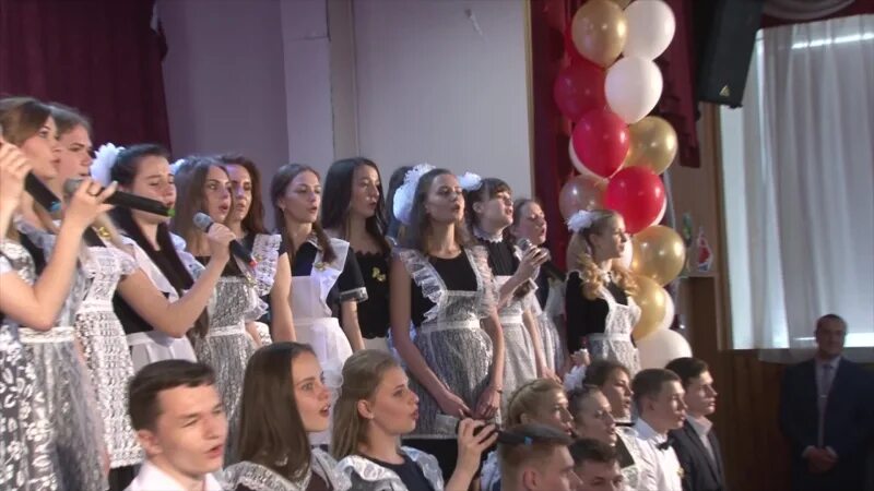 Лицей мок 2 воронеж. Мок 2. мок 2 воронеж. вятттуис киров 11 т выпускной. вятттуис киров 31 т выпускной.