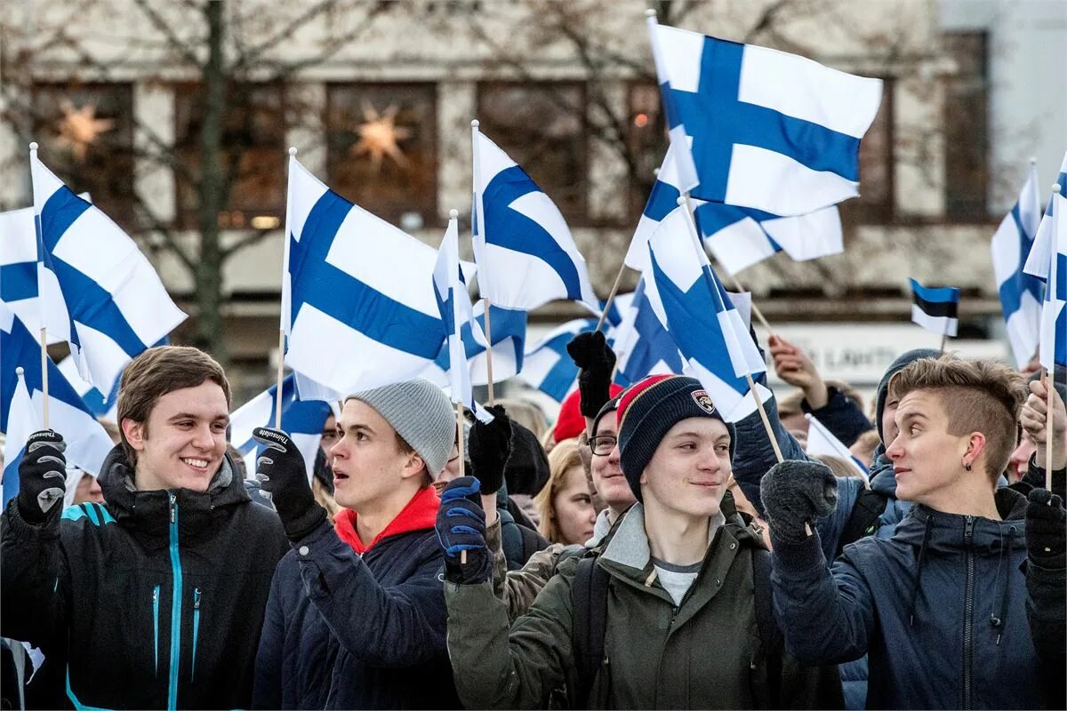 Финляндия уровень жизни. Образование в Финляндии. Школьники в Финляндии. Студенты Финляндии. Молодежь Финляндии.