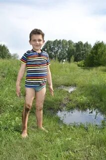 У мальчика стоит в 10