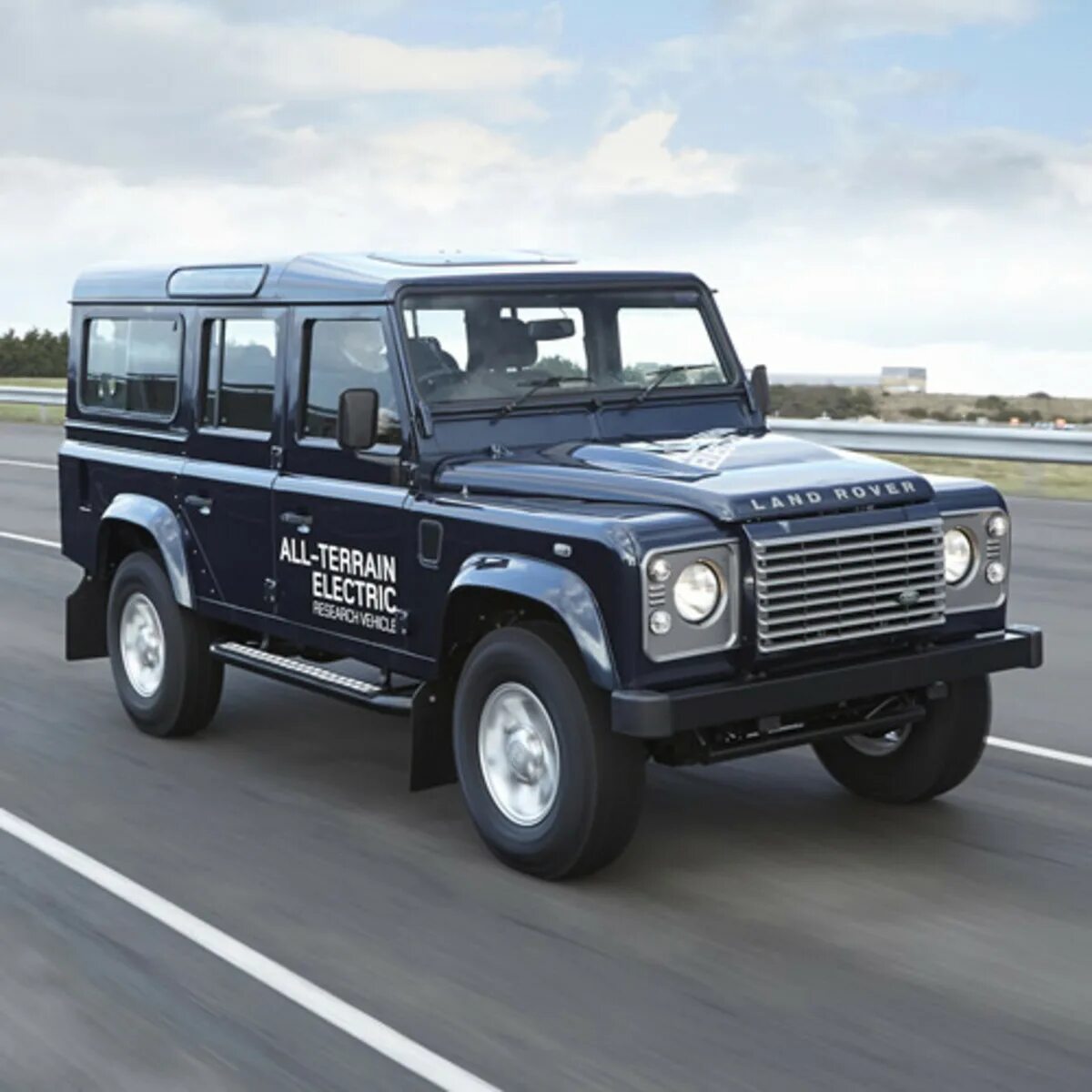 Defender 12. Defender 110. Land Rover Electric. Electric Defenders,. Детский электромобиль ленд Ровер Дефендер.