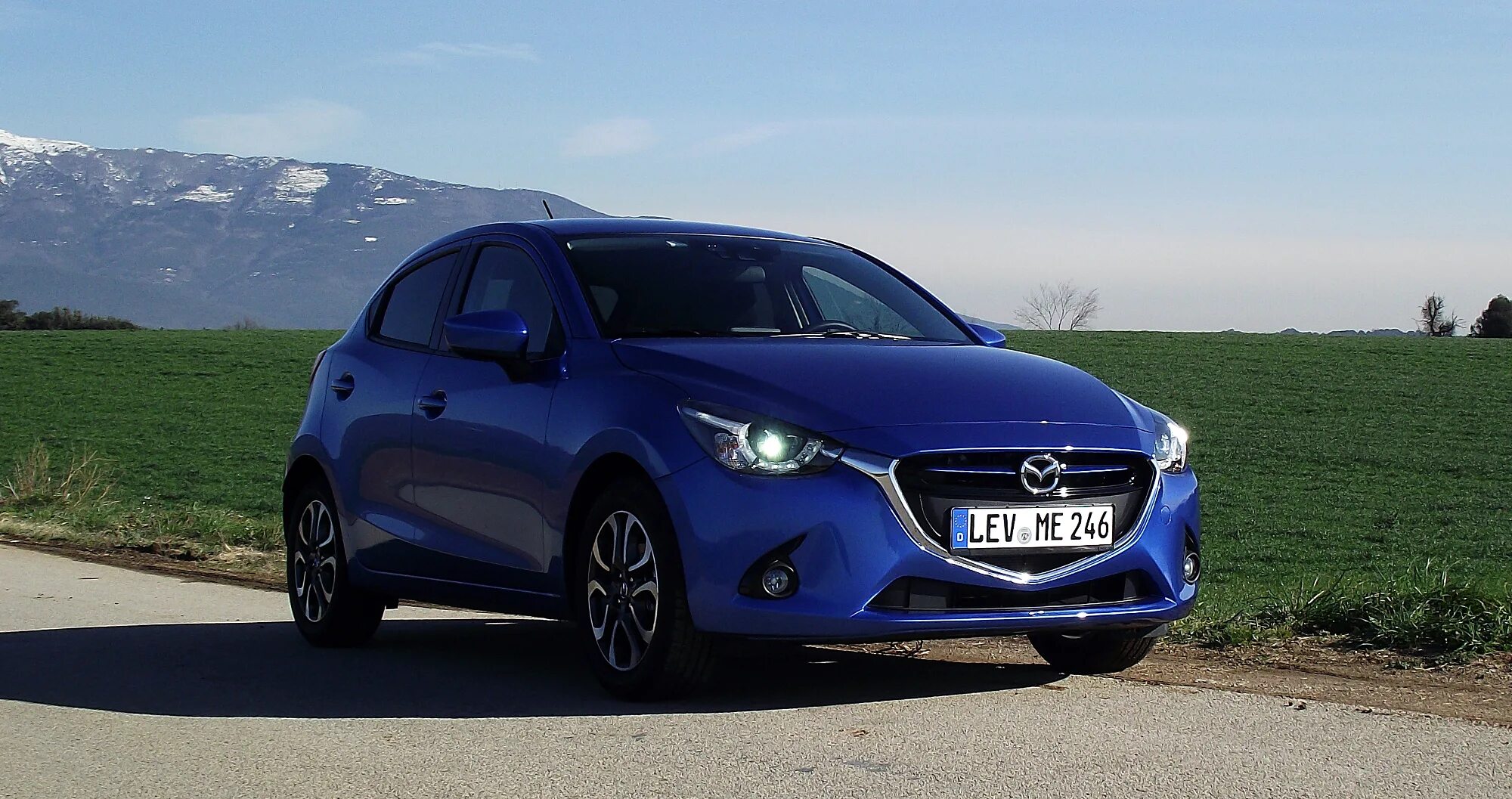 Мазда 2 механика. Mazda 2 DJ. Mazda 2 2015. Mazda c2. Мазда 2 2023 спорт.