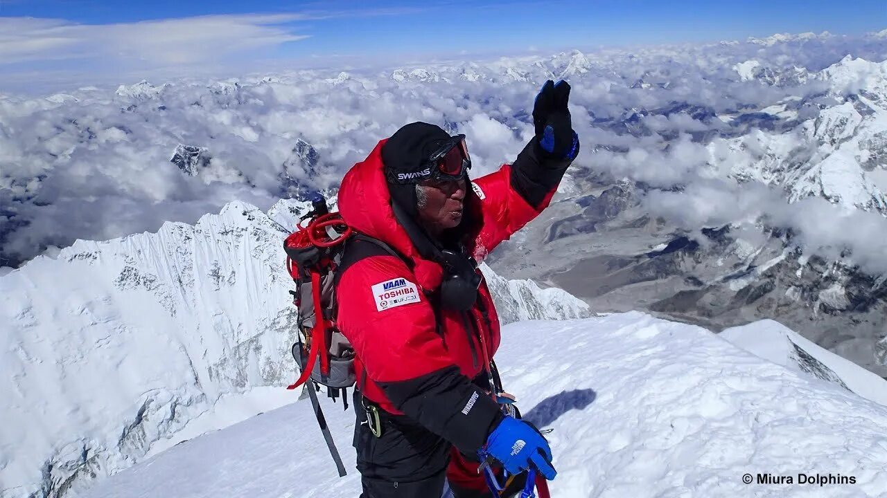 Сколько нужно подниматься на эверест. Шон Шварнер. Юичиро Миура Эверест. Шон Шварнер фото. Юитиро Миура покорил Эверест.