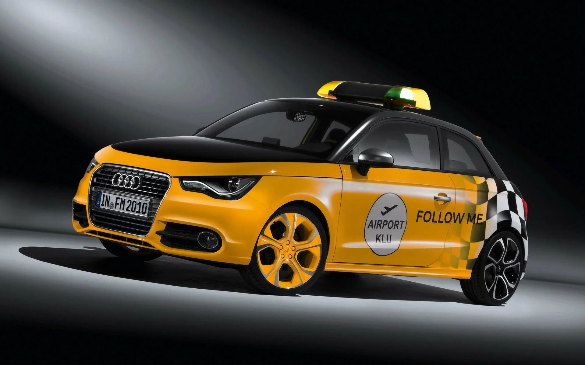 Audi a1 Competition Kit. Желтая Ауди а3. Audi a4 такси. Audi a1 Wrap. Автомобиль для такси 2024