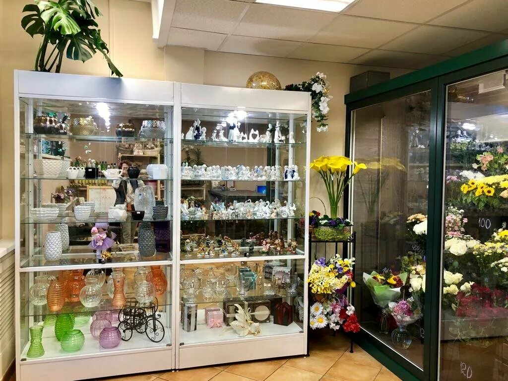Мир цветов ярославль. Цветочный магазин розочки мелкие ставрополь. Цветочные в ленинградской. Магазин цветов ярославль круглосуточно. Газпром газораспределитель ярославль.