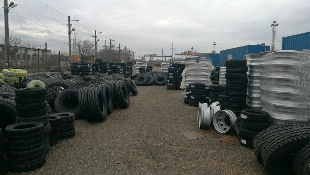 шины юга семикаракорск. магазин 1000 шин в краснодаре. шинсервис на уральской. пин авто шины краснодар. краснодар ул уральская шинный центр.