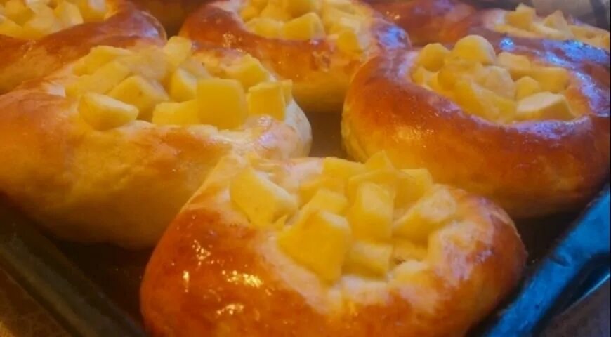 Ватрушки с яблоками, пошаговый рецепт с фото на 356 ккал Recept