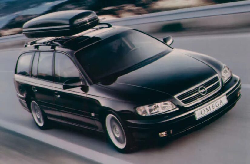 Опель омега б 2.0 купить. Opel Omega v6. Opel Omega Wagon. Опель Омега б 2.0 универсал. Opel Omega универсал 1996.