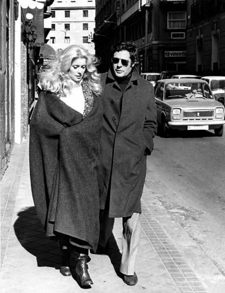 Марчелло мастроянни и катрин. Марчелло мастроянни и катрин денев. Марчелло мастроянни и катрин денев в молодости. Катрин денев и мастрояни. Дочь катрин денев и марчелло мастрояни.