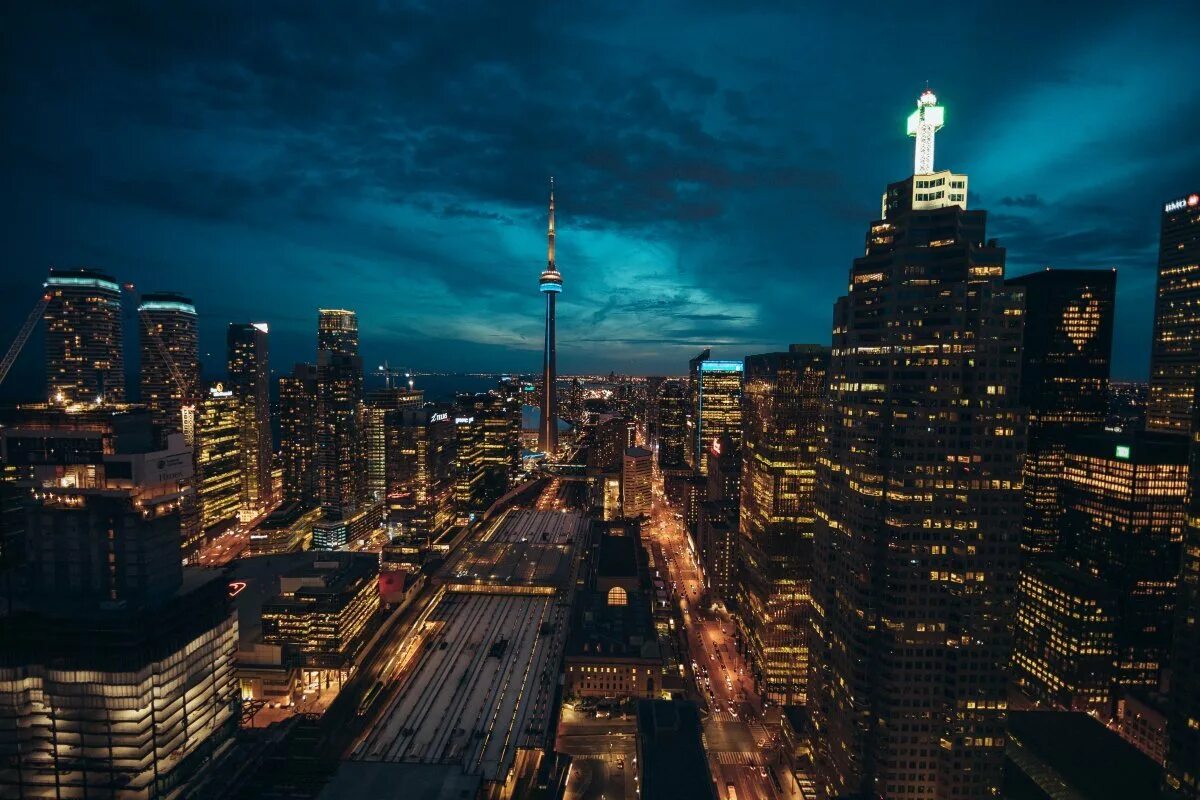 Красивый вид ночью. Вид ночного города. Ночной Торонто. Город в огне. Мегаполис вечер.